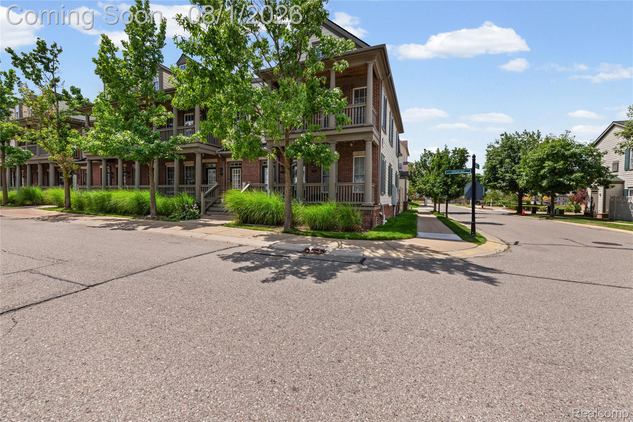 207 JOTHAM Avenue