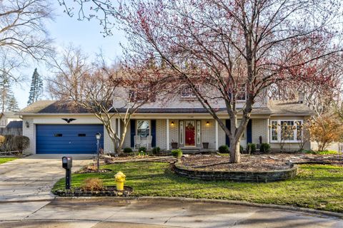 37298 ROBINDALE Clinton Charter Township Macomb MI 48036