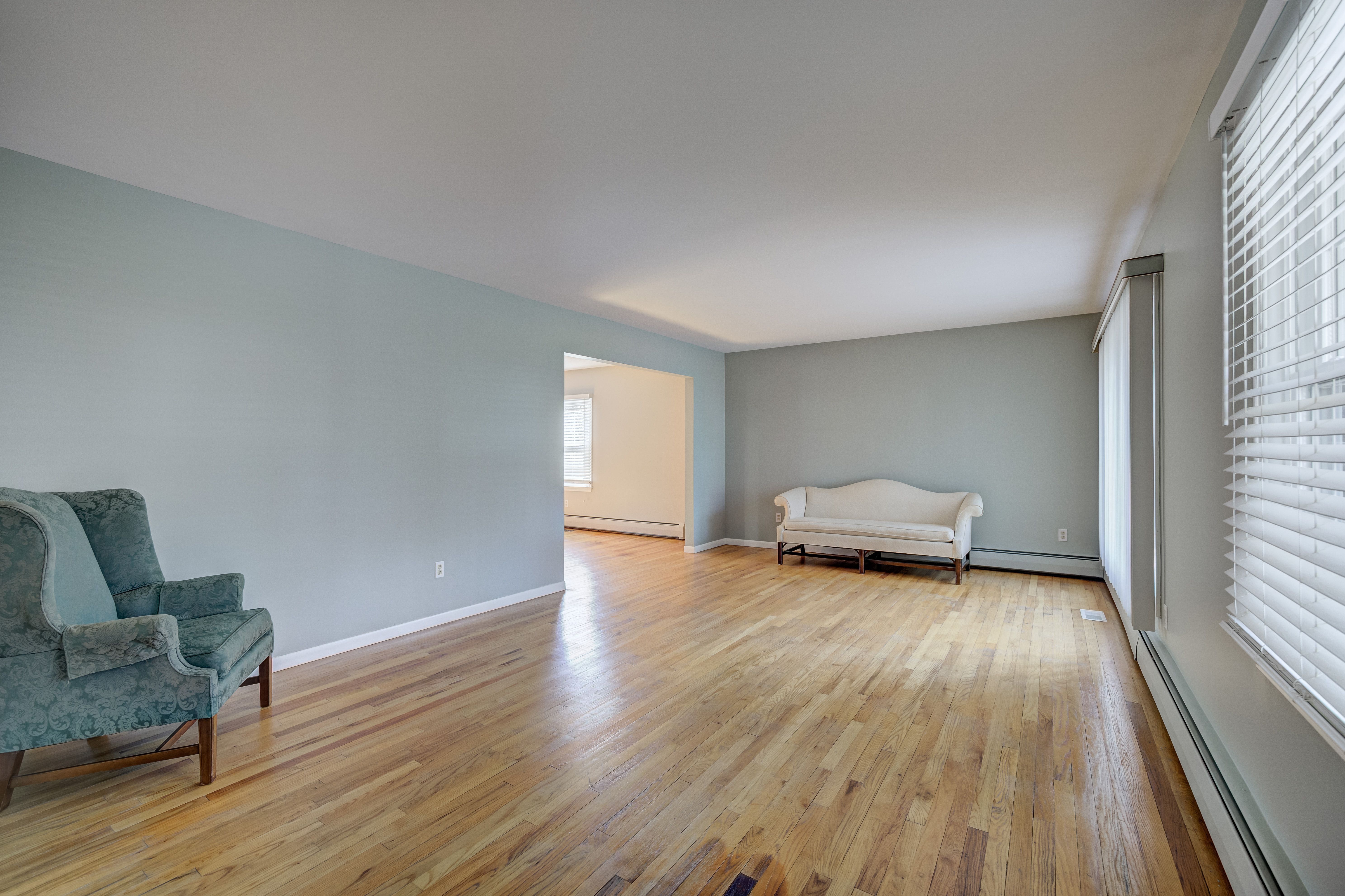 37298 ROBINDALE