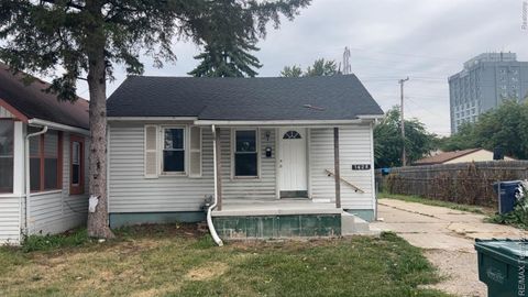 1428 Chandler Avenue Lincoln Park City MI 48146