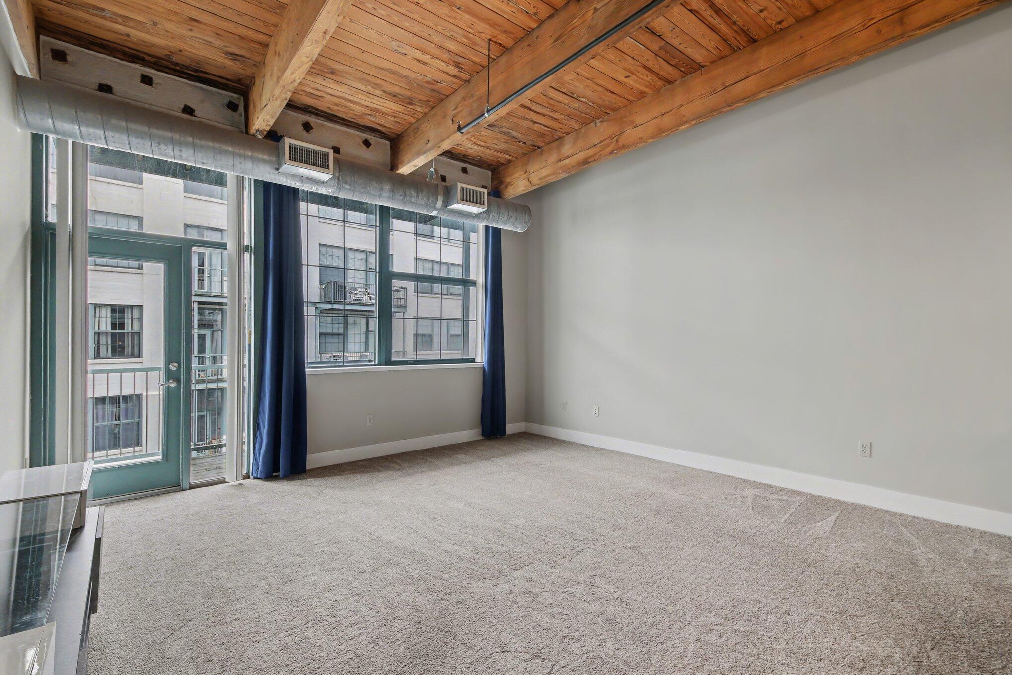 940 Monroe Avenue NW 338