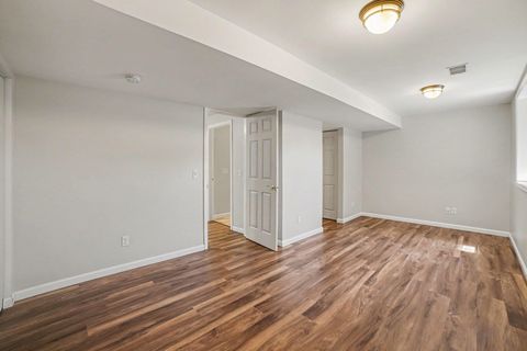 Tiny photo for 1527 E Gaylord Street, Mt Pleasant City, MI 48858 (MLS # 79080069005)