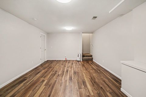 Tiny photo for 1527 E Gaylord Street, Mt Pleasant City, MI 48858 (MLS # 79080069005)