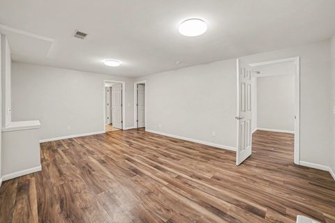 Tiny photo for 1527 E Gaylord Street, Mt Pleasant City, MI 48858 (MLS # 79080069005)