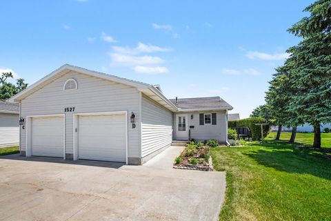 Photo of 1527 E Gaylord Street, Mt Pleasant City, MI 48858 (MLS # 79080069005)