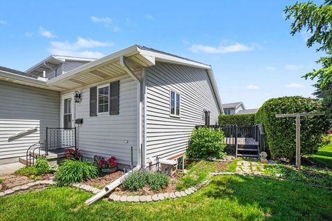 Tiny photo for 1527 E Gaylord Street, Mt Pleasant City, MI 48858 (MLS # 79080069005)