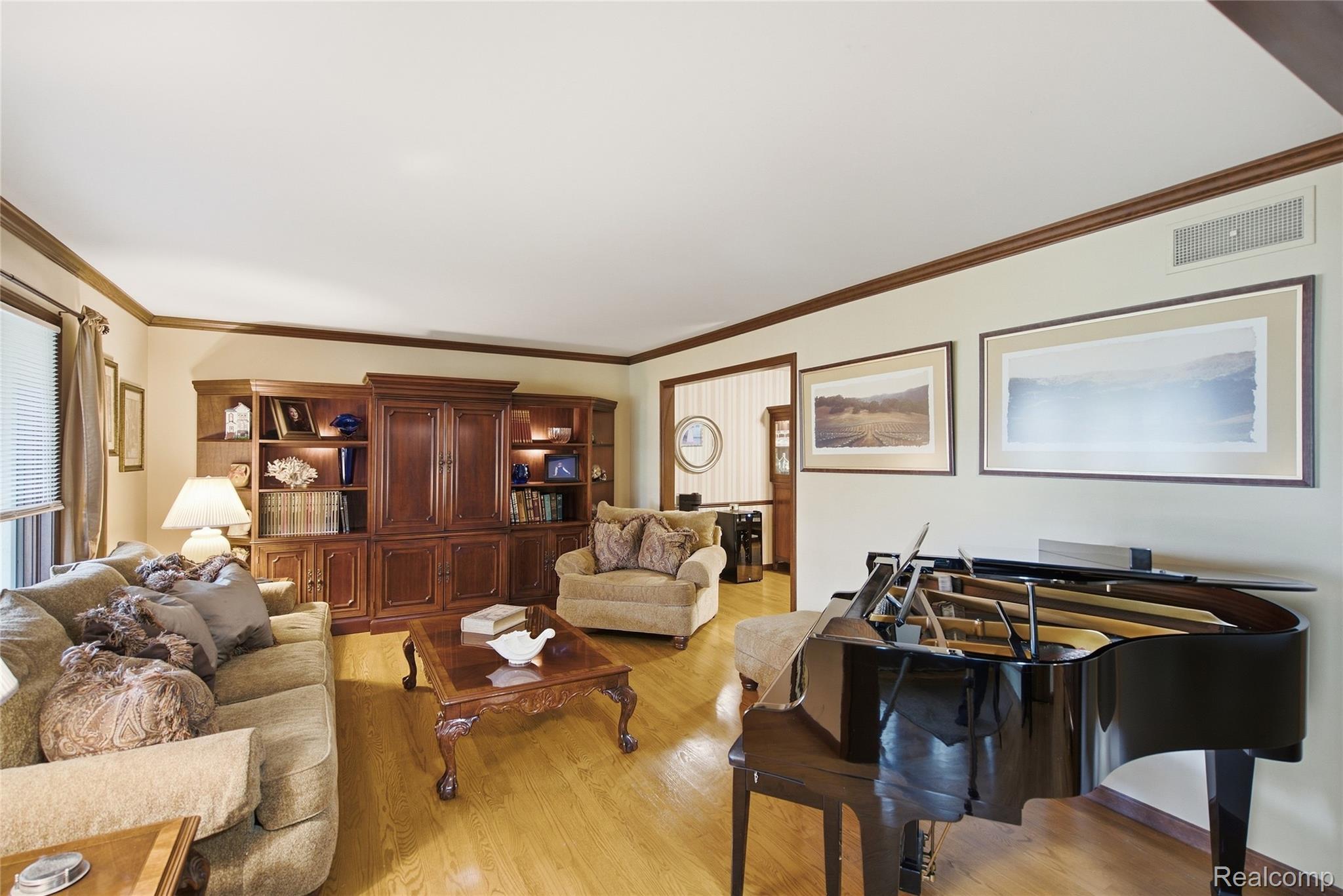 1510 Kings Carriage Road