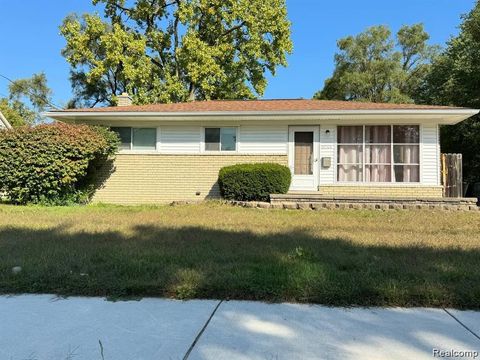 3245 Berkshire Avenue Warren City MI 48091