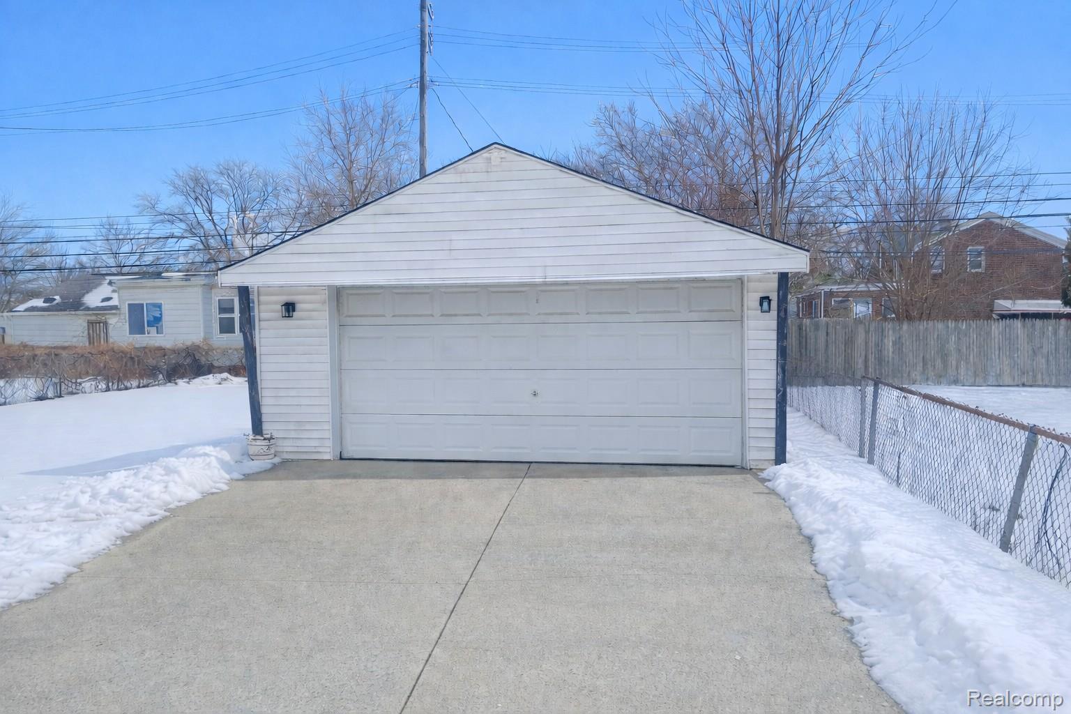 21734 Eastwood Court