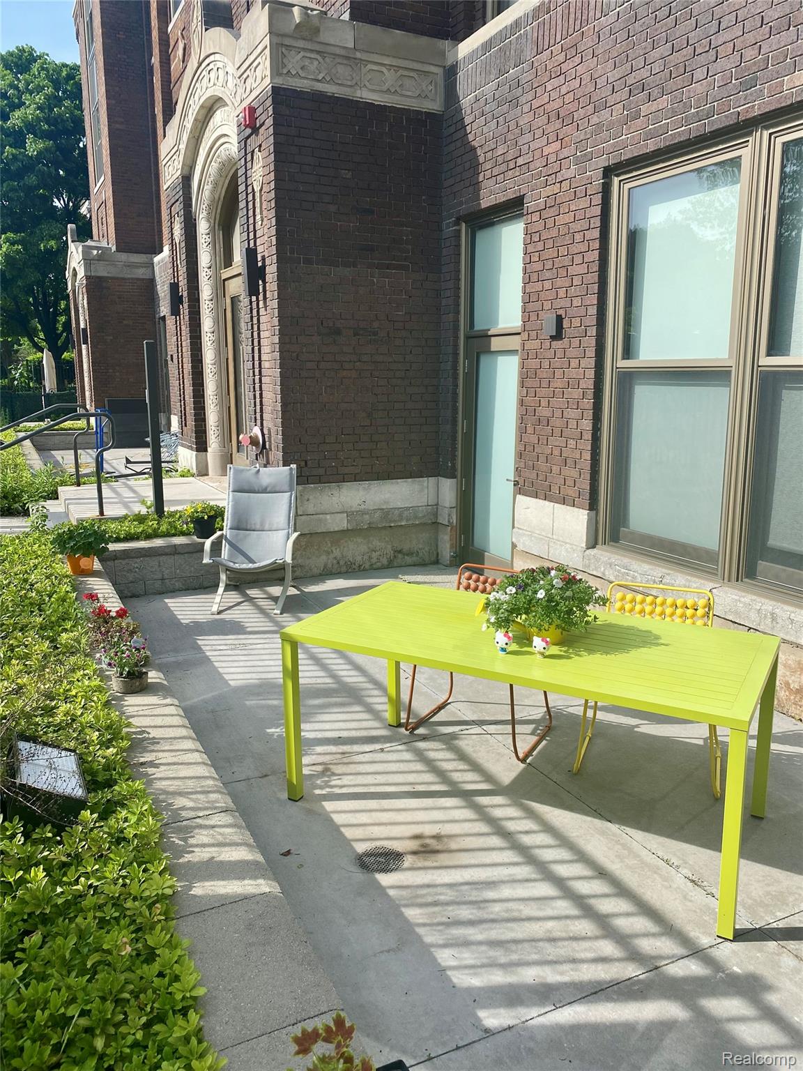 Detroit City, Michigan 48214, United States, 2 Bedrooms Bedrooms, ,2 BathroomsBathrooms,Residential,Active,145662