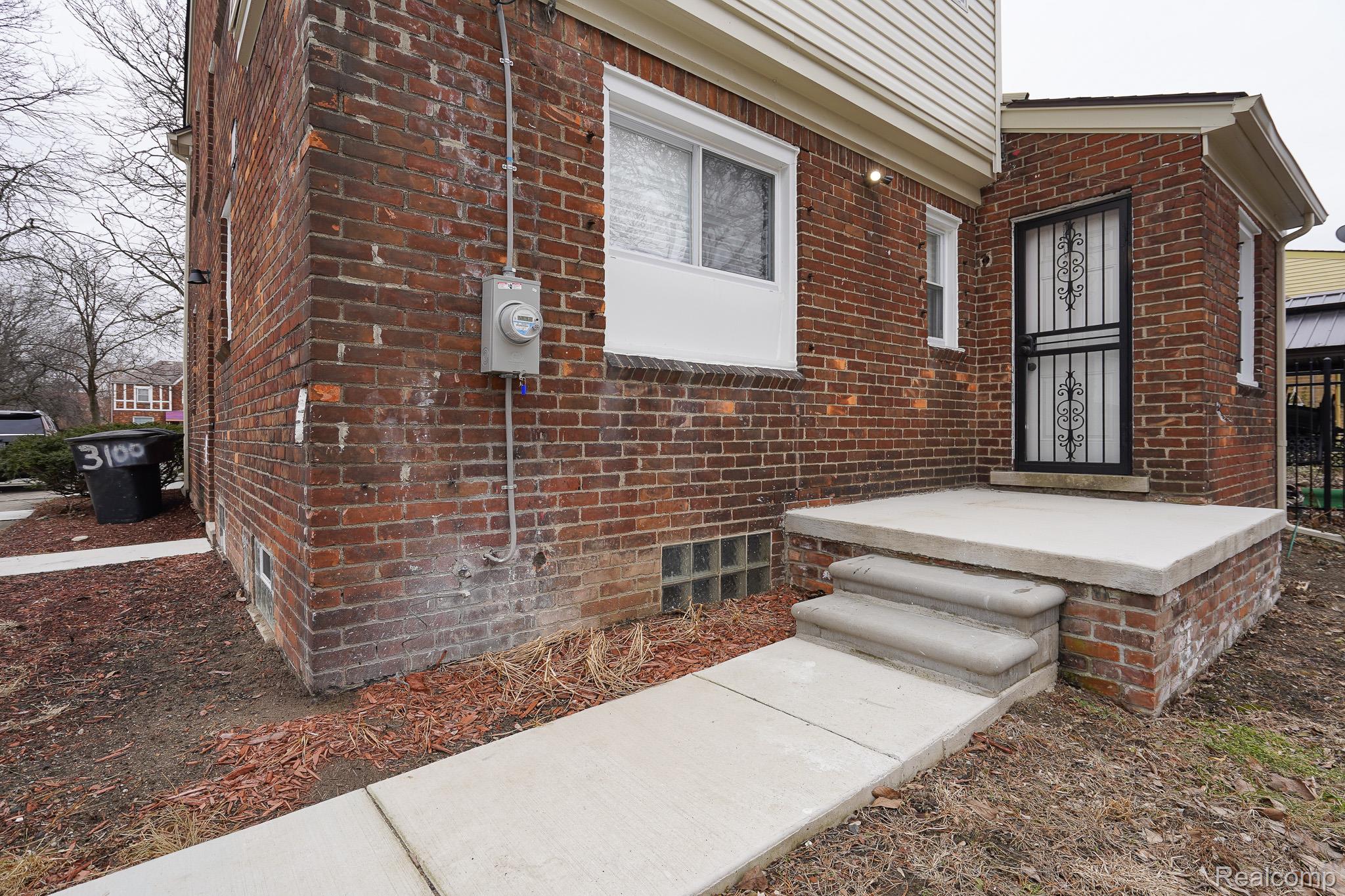 3080 Oakman Boulevard