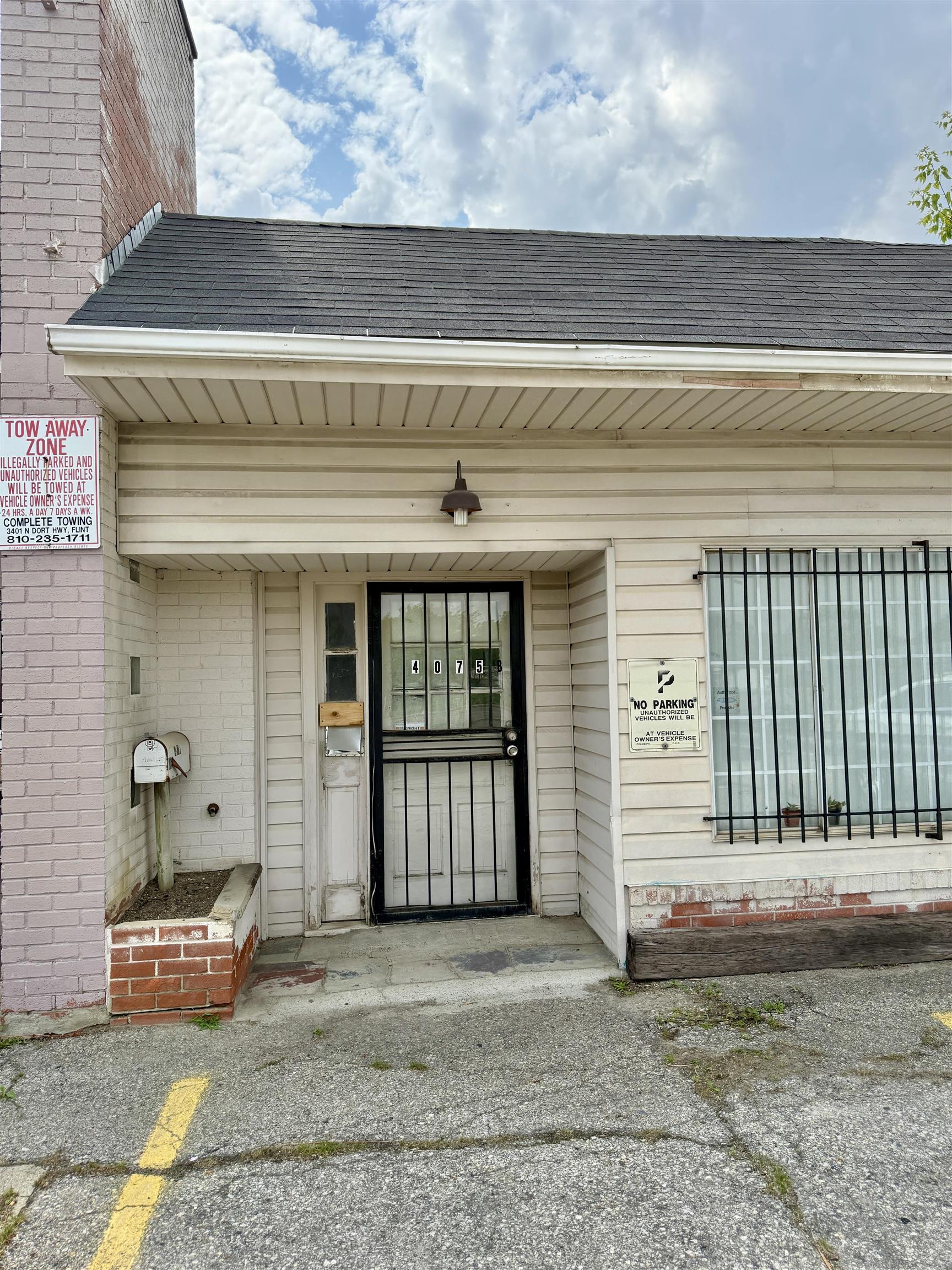 4173-4175 Clio Road