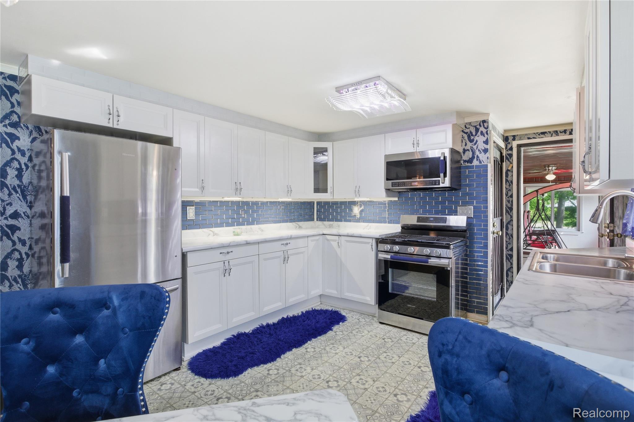 2705 Glendale Road