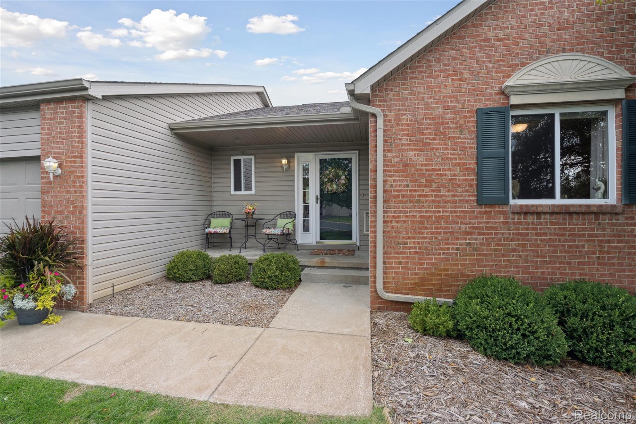 1244 Crystal Pointe Circle