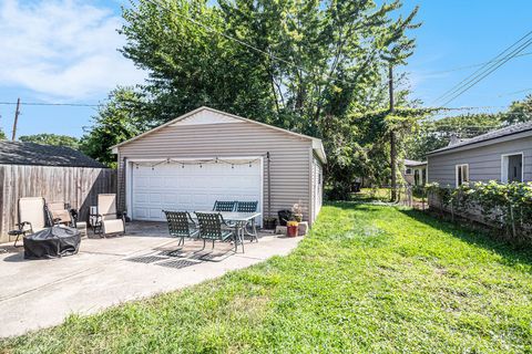 A home in RedfordCharterTownship_Wayne