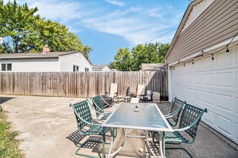 A home in RedfordCharterTownship_Wayne