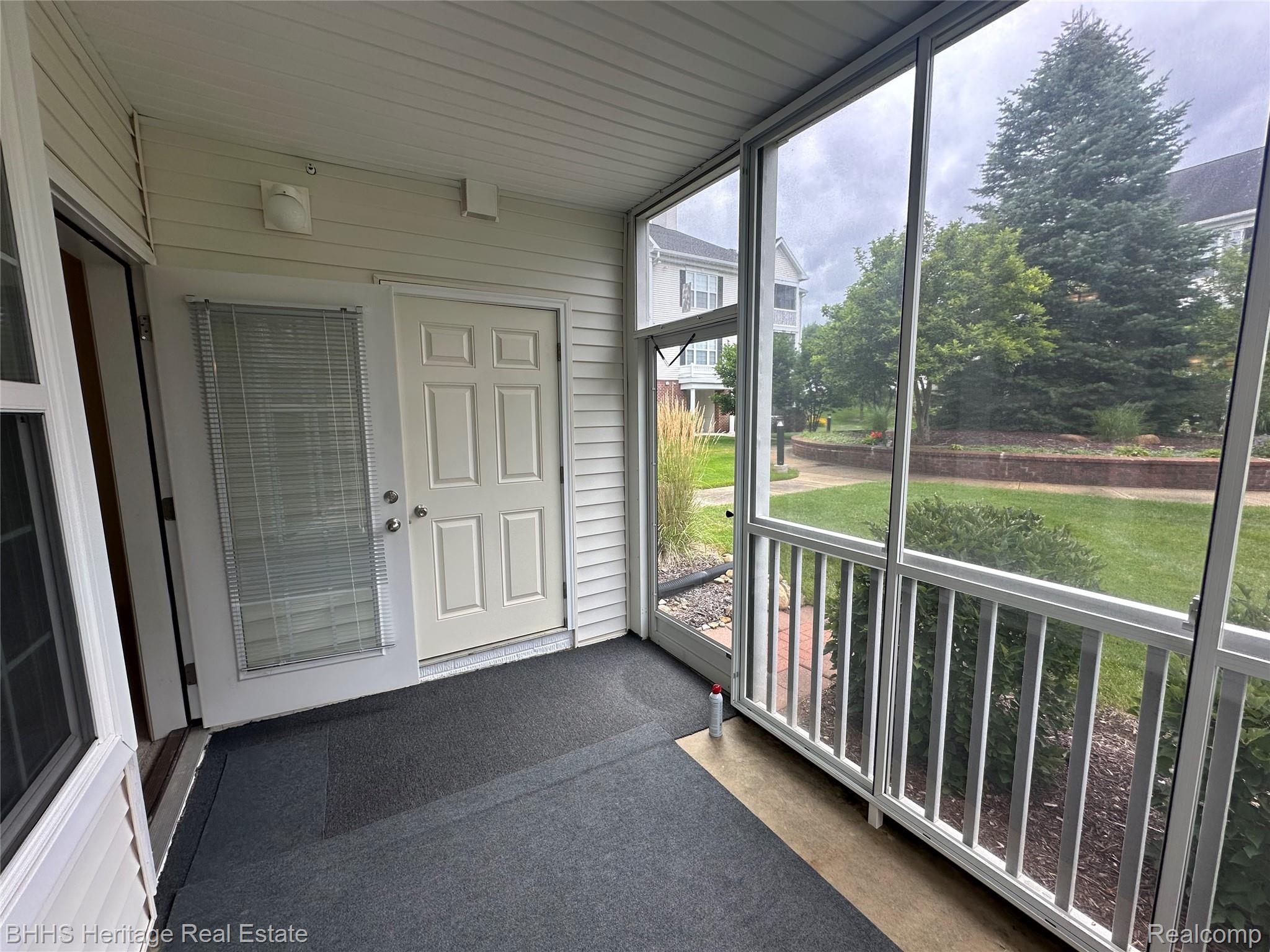 Summit Township, Michigan 49201, United States, 2 Bedrooms Bedrooms, ,2 BathroomsBathrooms,Residential,Active,195406