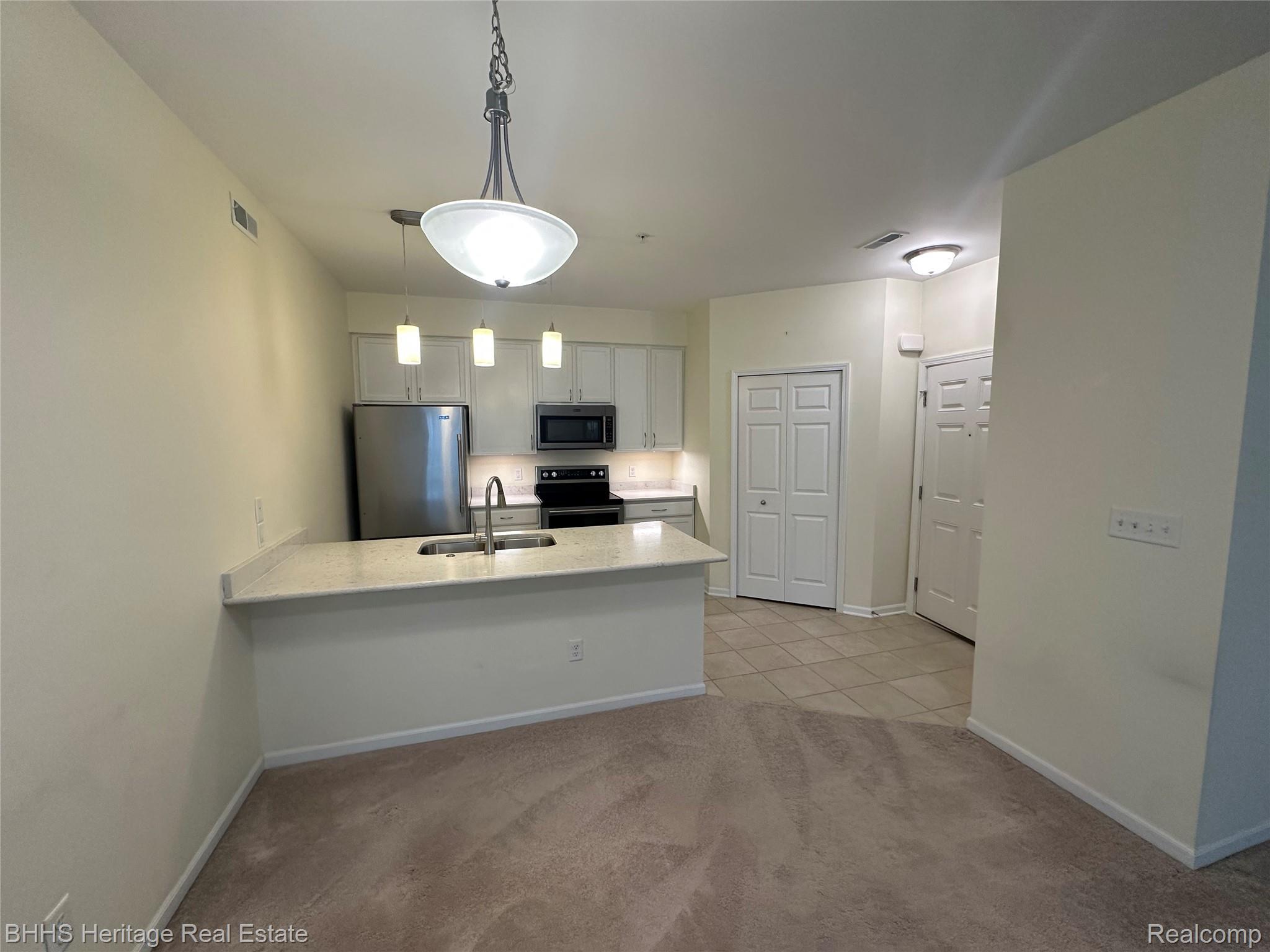 Summit Township, Michigan 49201, United States, 2 Bedrooms Bedrooms, ,2 BathroomsBathrooms,Residential,Active,195406