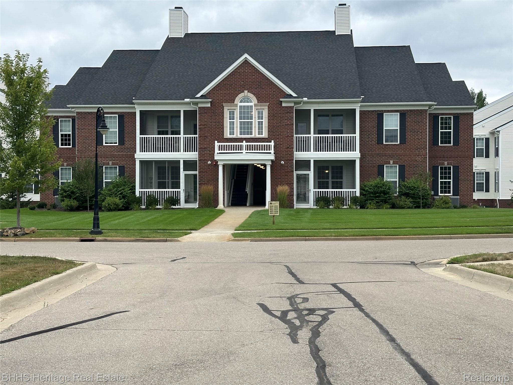 Summit Township, Michigan 49201, United States, 2 Bedrooms Bedrooms, ,2 BathroomsBathrooms,Residential,Active,195406