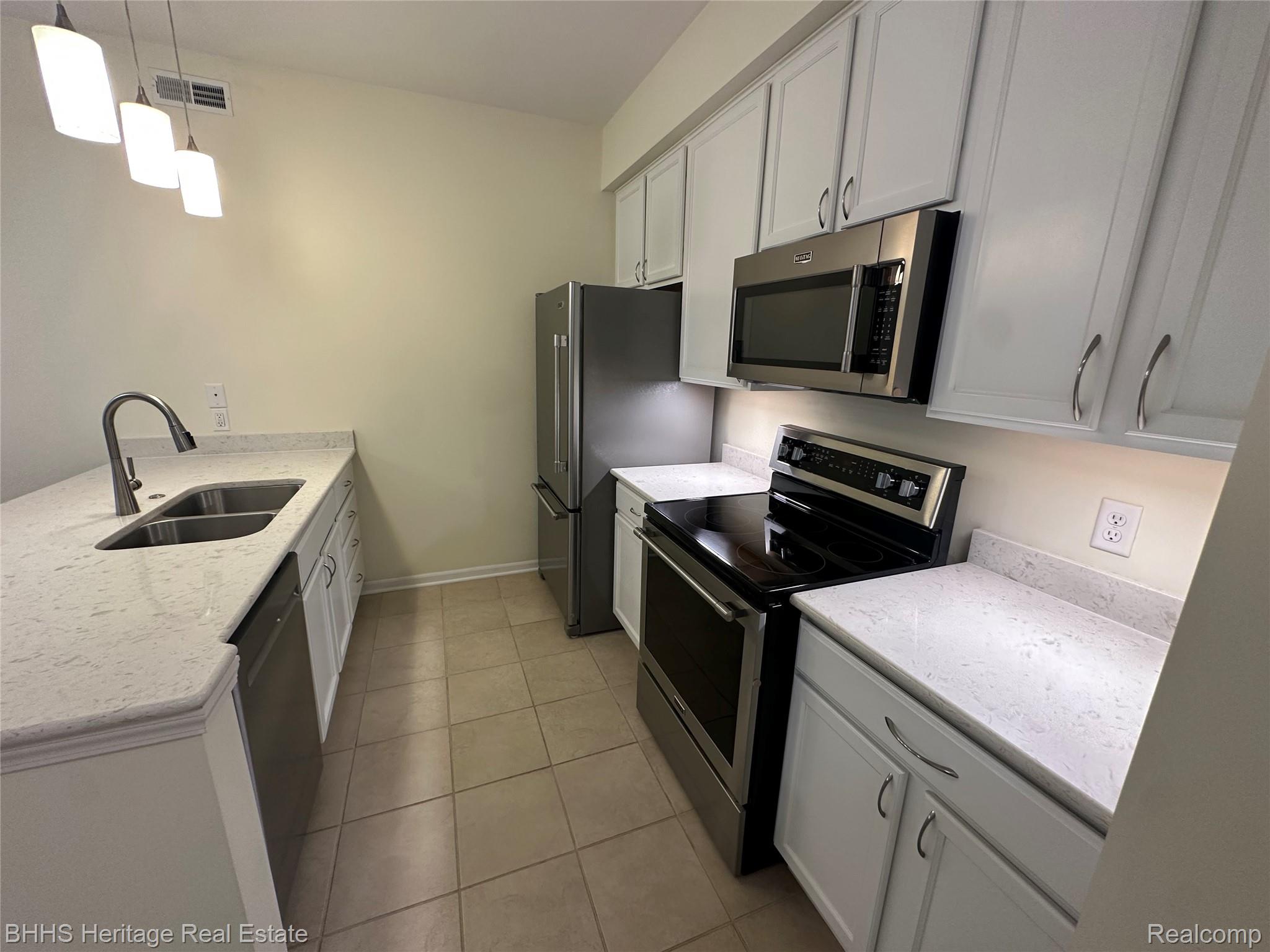 Summit Township, Michigan 49201, United States, 2 Bedrooms Bedrooms, ,2 BathroomsBathrooms,Residential,Active,195406