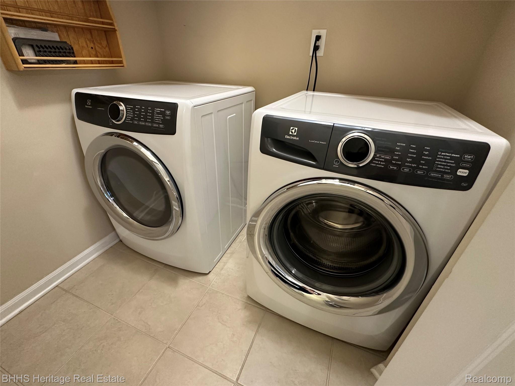 Summit Township, Michigan 49201, United States, 2 Bedrooms Bedrooms, ,2 BathroomsBathrooms,Residential,Active,195406