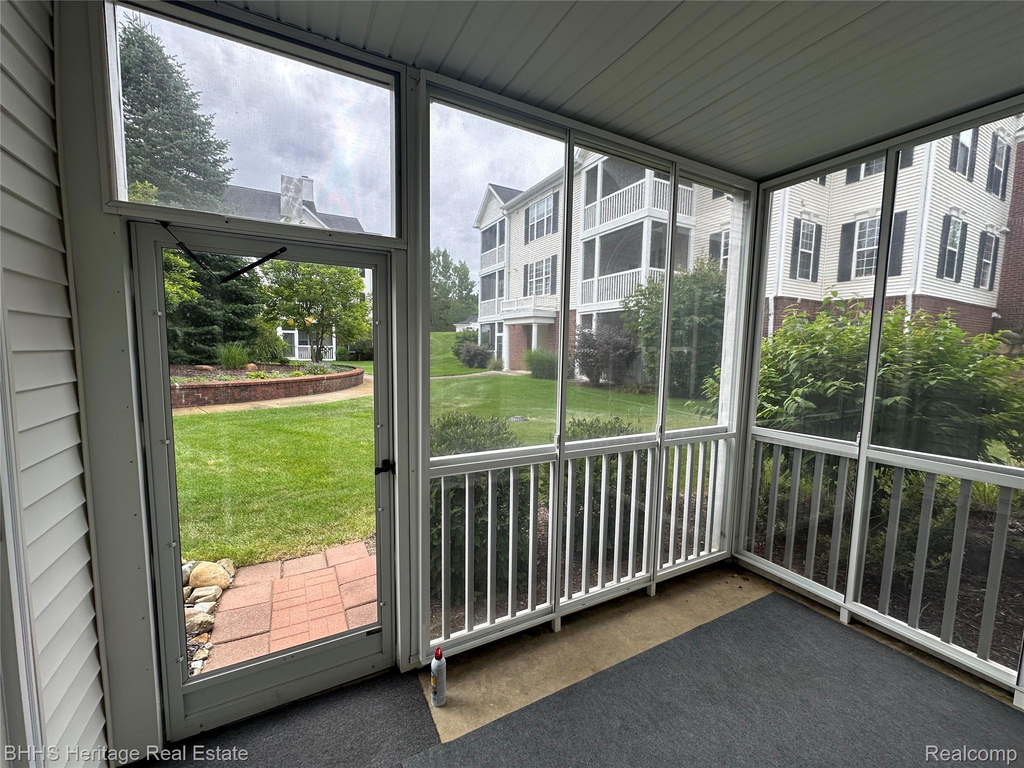 Summit Township, Michigan 49201, United States, 2 Bedrooms Bedrooms, ,2 BathroomsBathrooms,Residential,Active,195406