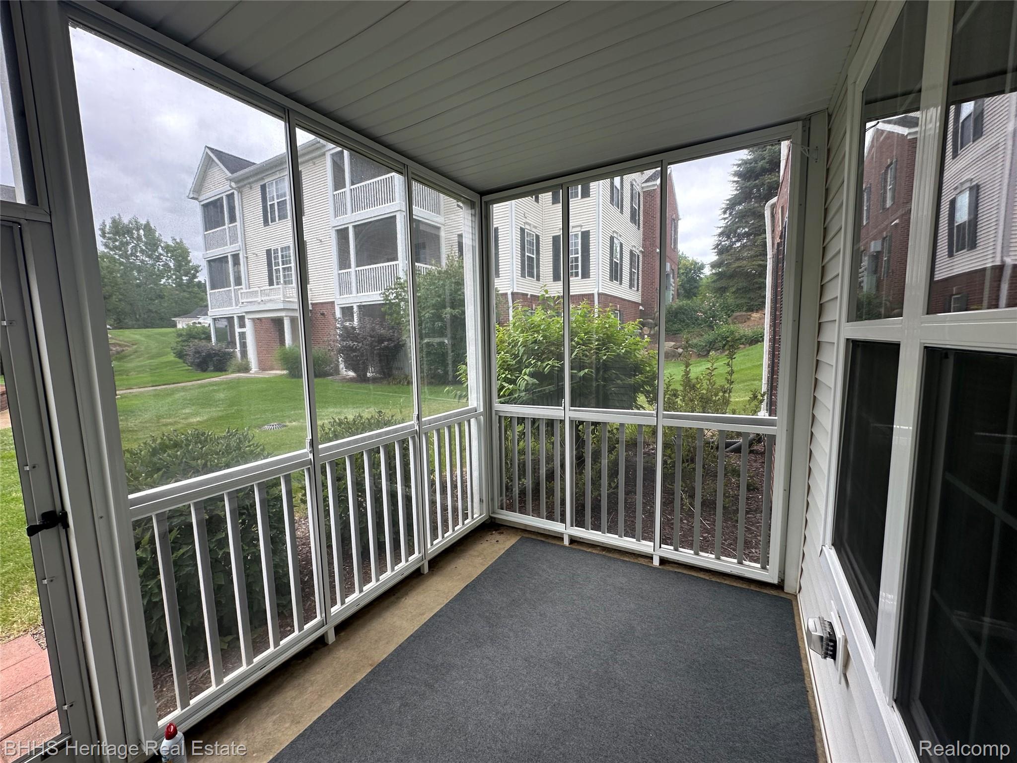 Summit Township, Michigan 49201, United States, 2 Bedrooms Bedrooms, ,2 BathroomsBathrooms,Residential,Active,195406