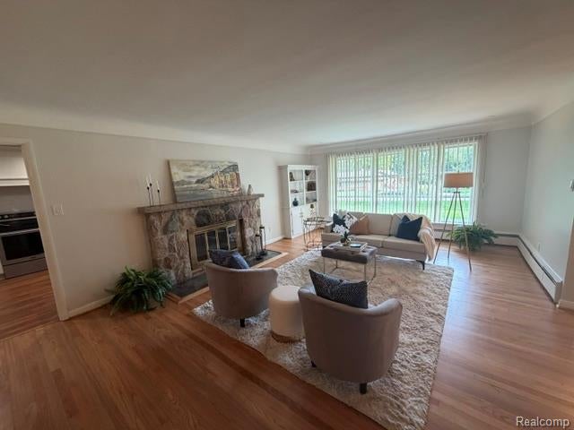 24800 N Cromwell Drive
