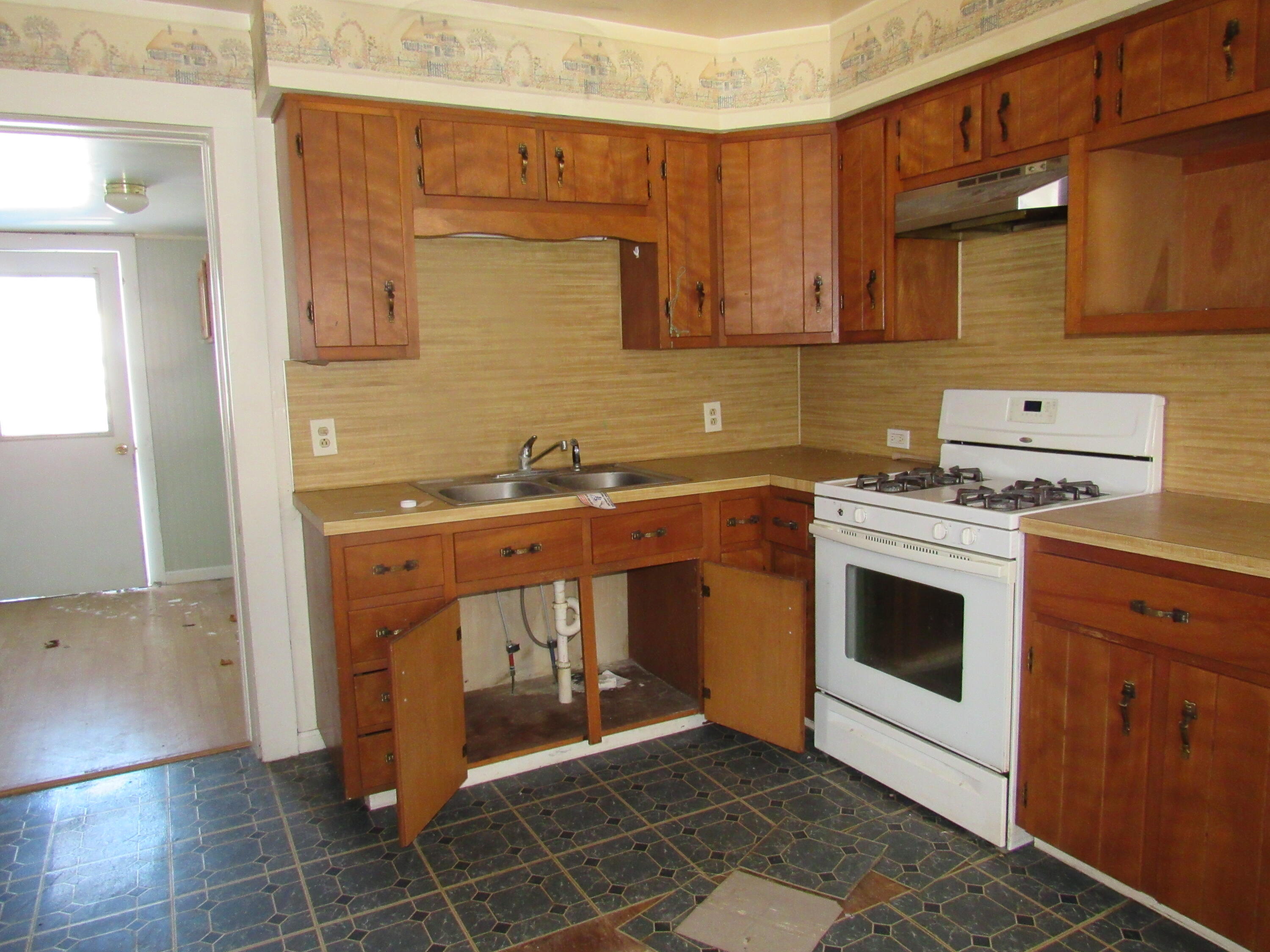 130 W Riverside Drive