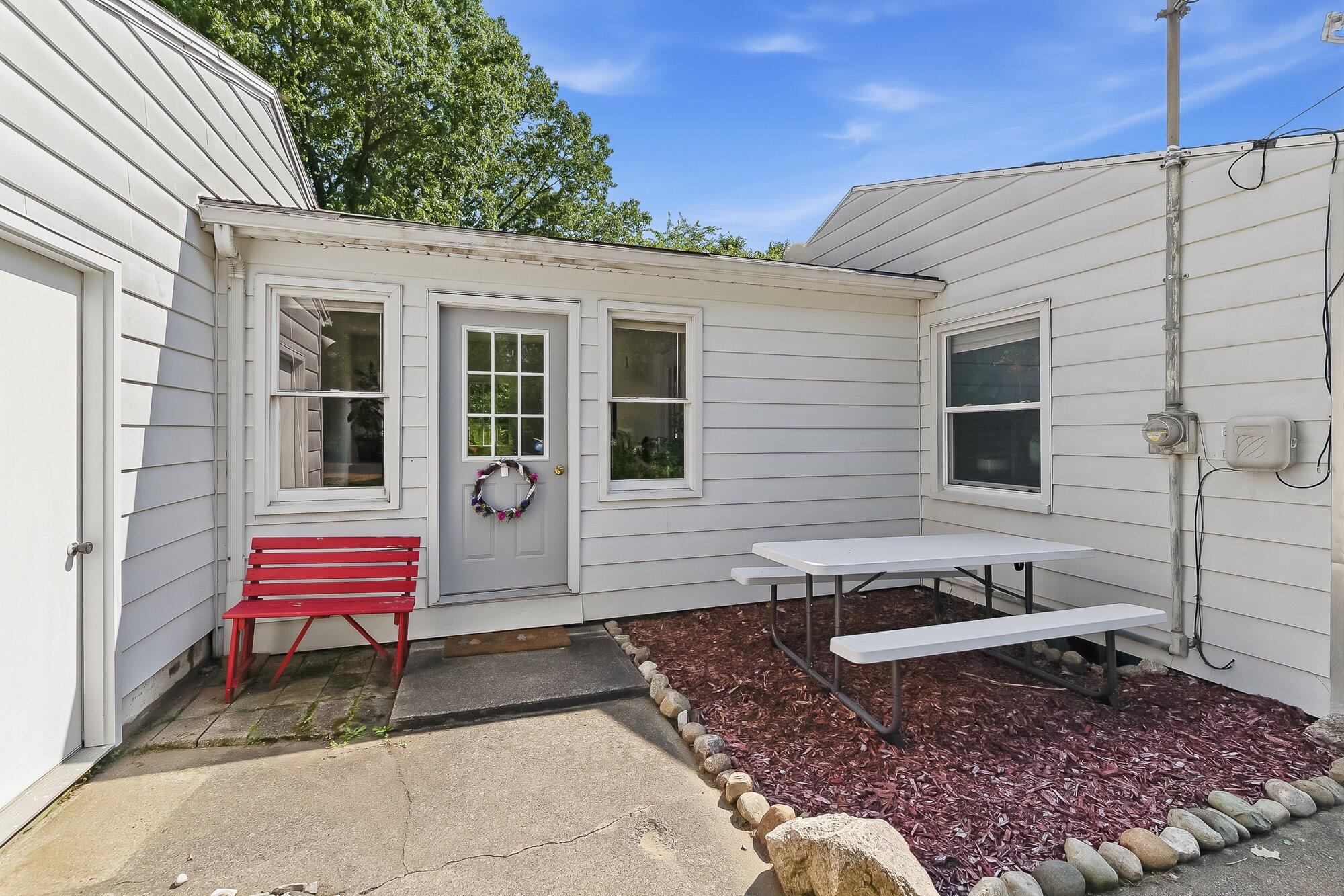 1734 Fayette Court