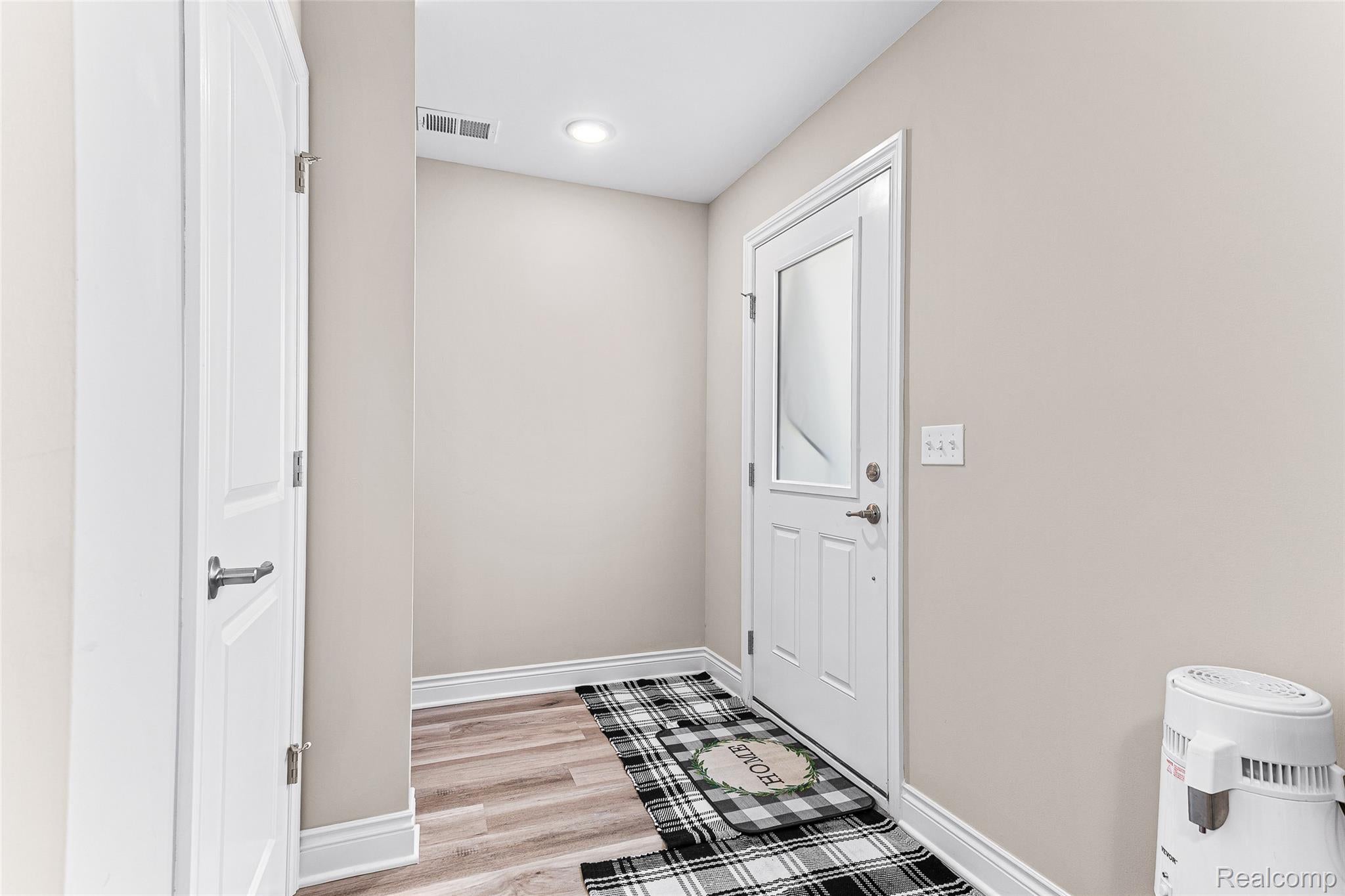 4837 Lismore Lane