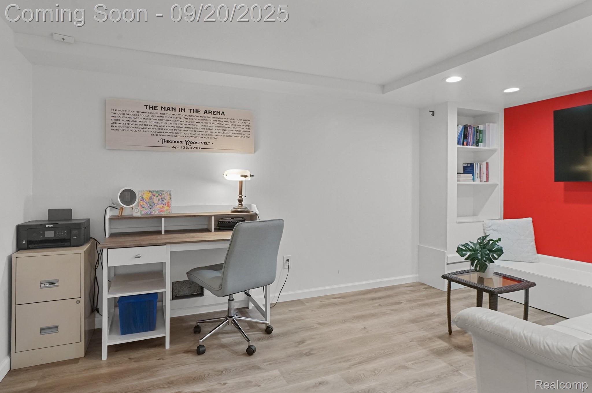 Macomb Township, Michigan 48044, United States, 3 Bedrooms Bedrooms, ,4 BathroomsBathrooms,Residential,Pending,212492