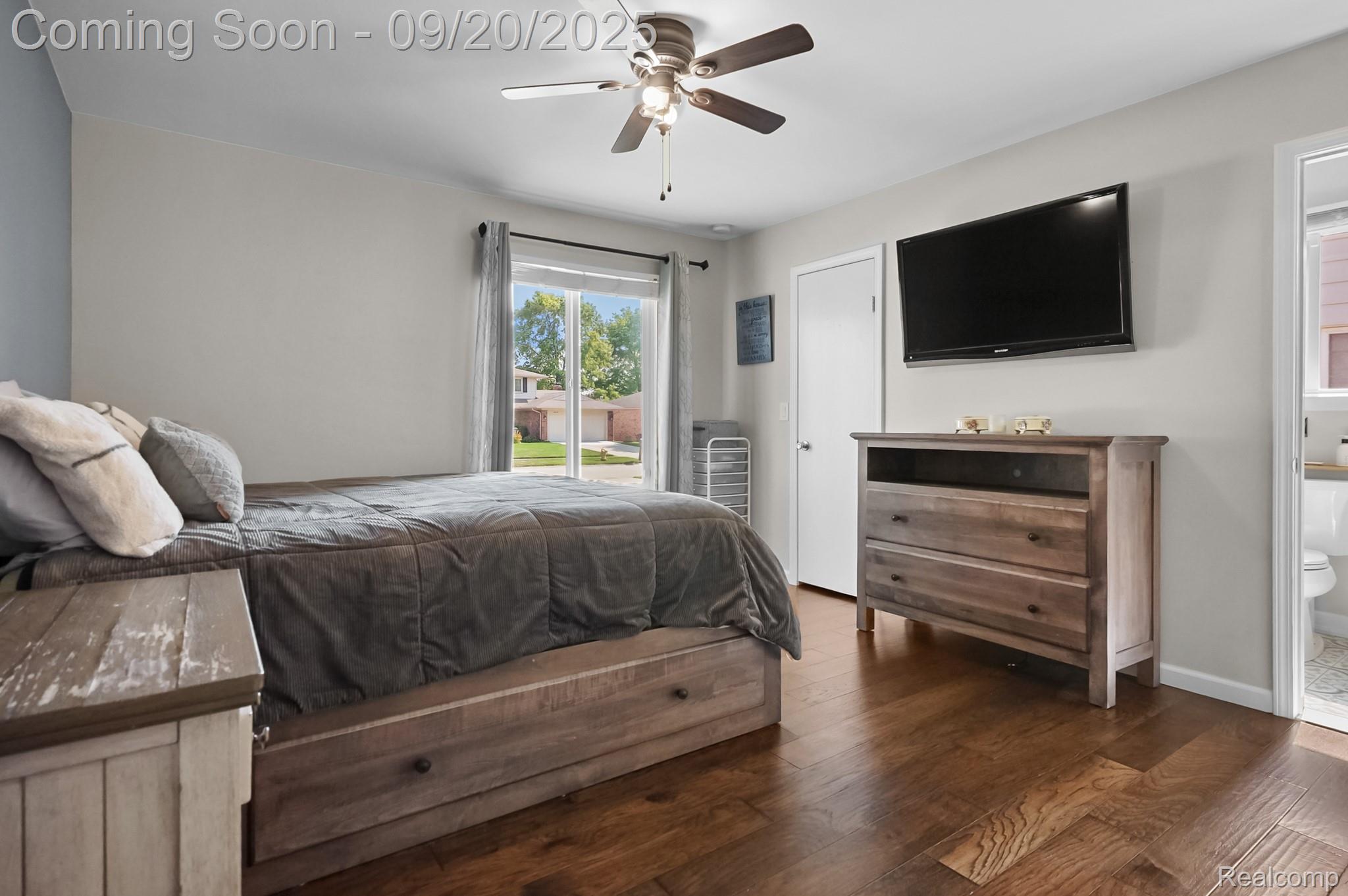 Macomb Township, Michigan 48044, United States, 3 Bedrooms Bedrooms, ,4 BathroomsBathrooms,Residential,Pending,212492