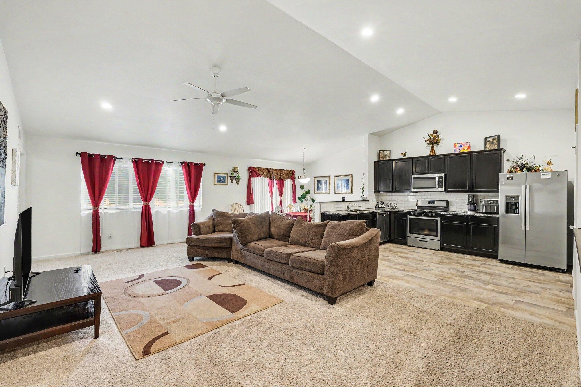 501 Pioneer Trail
