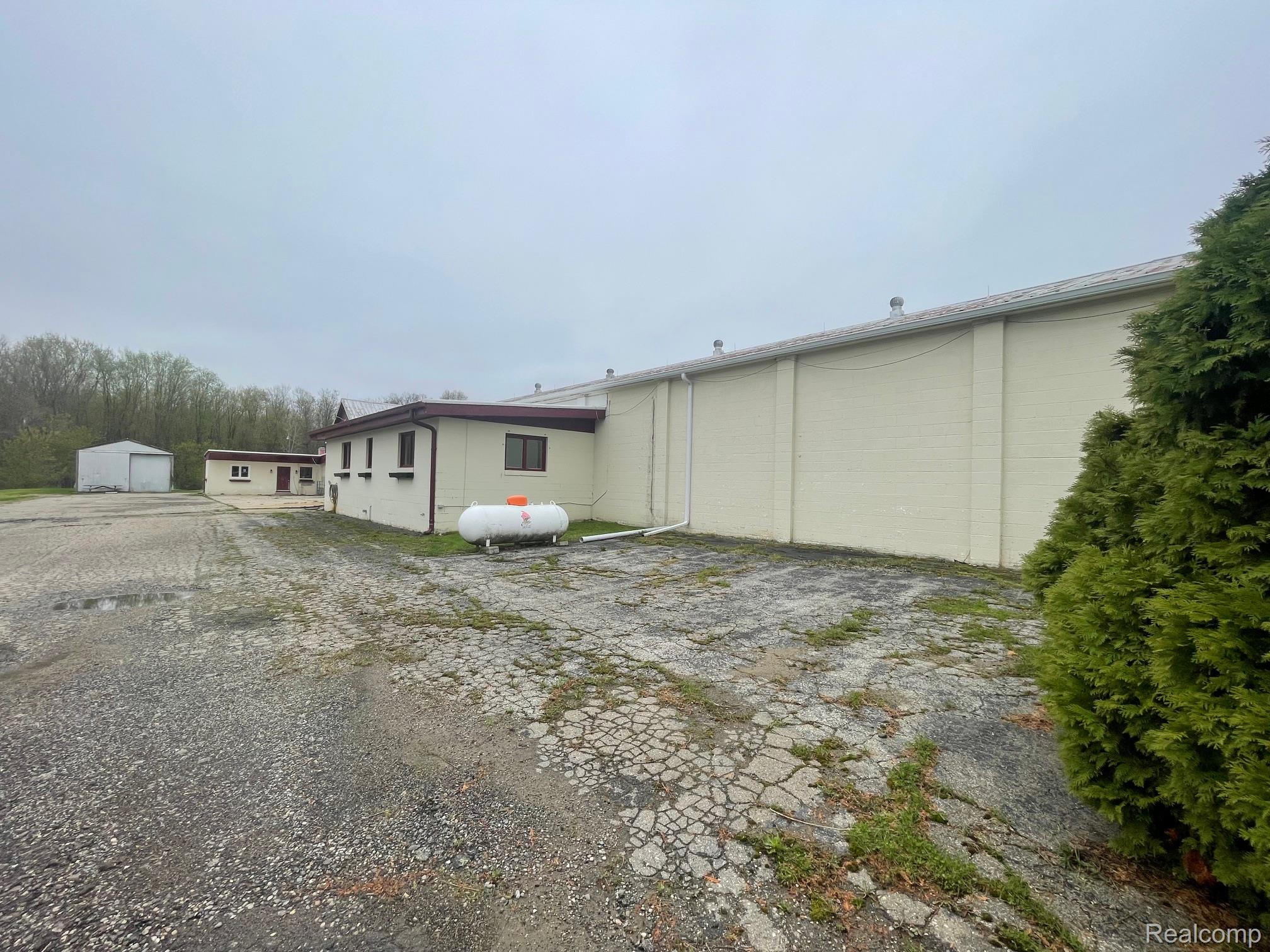 8261 Fenton Road