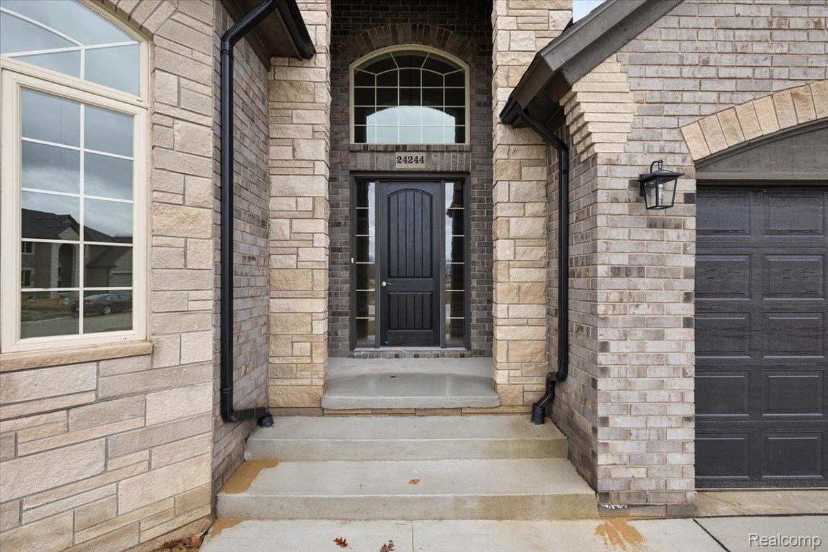 24244 Tullymore Drive