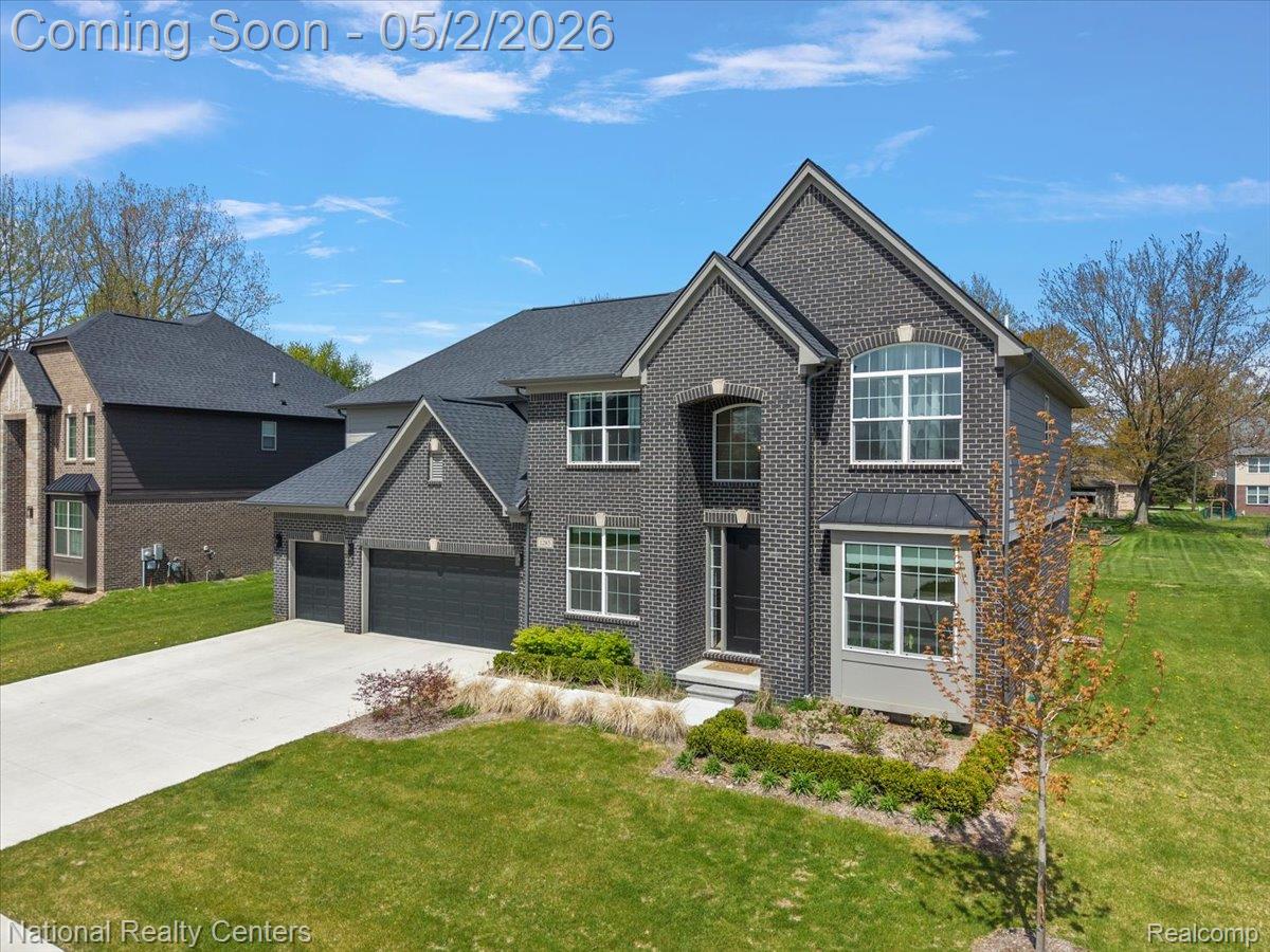 1283 Bloomingdale Drive