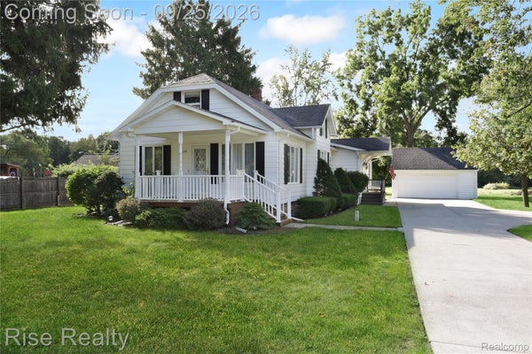 6130 RICHFIELD RD, FLINT, MI 48506 - Image 2123a720c3ddaea47e38d1ec6545eb8e/1125048835