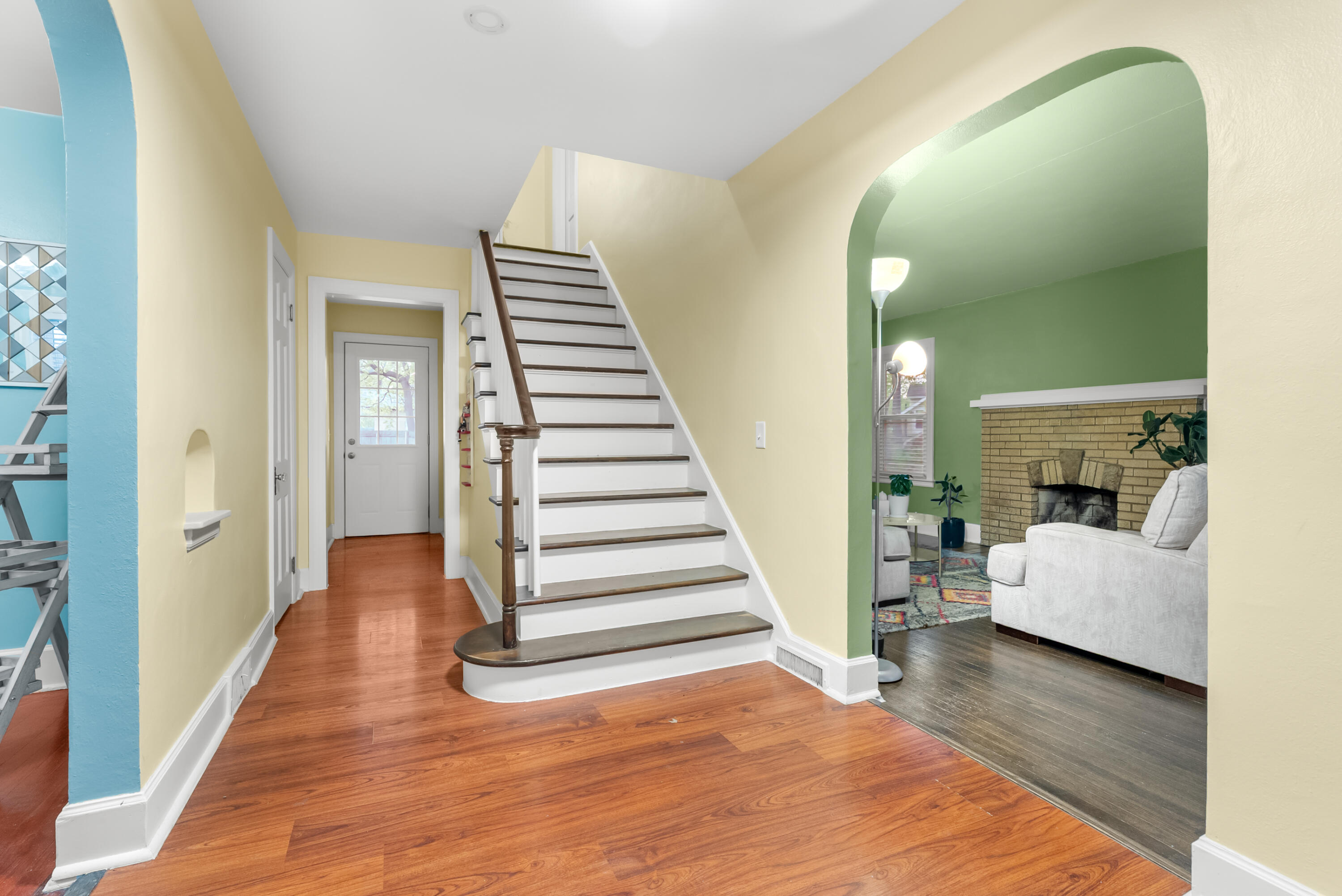 312 N Riverview Drive