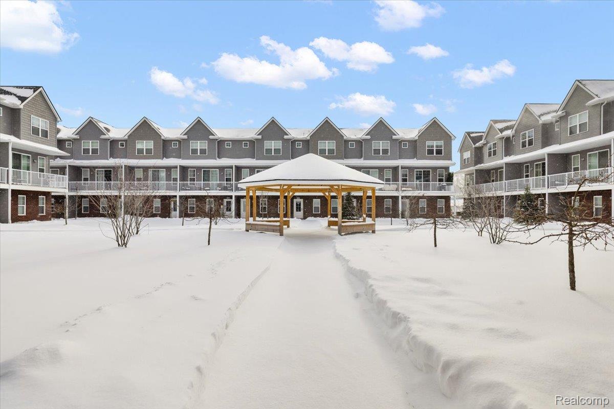 3951 Trailwaycommons Circle