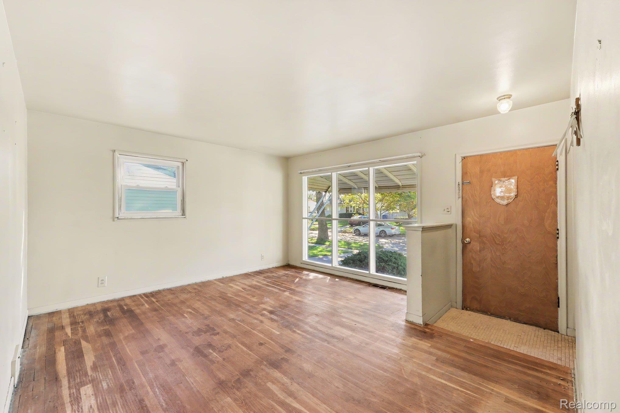 13811 Sherman Avenue