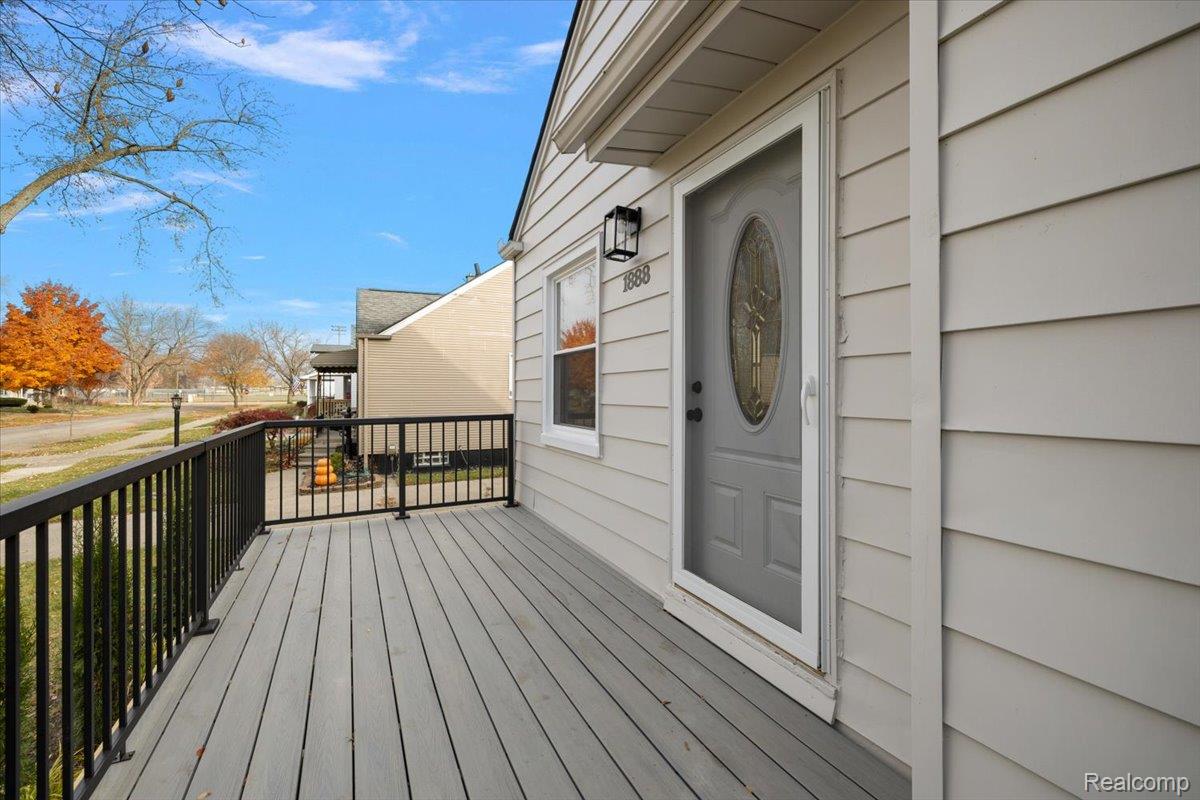 1888 Griffith Avenue