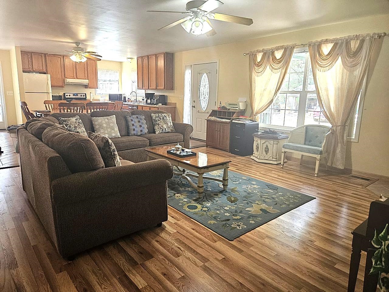 301 S 6th Street