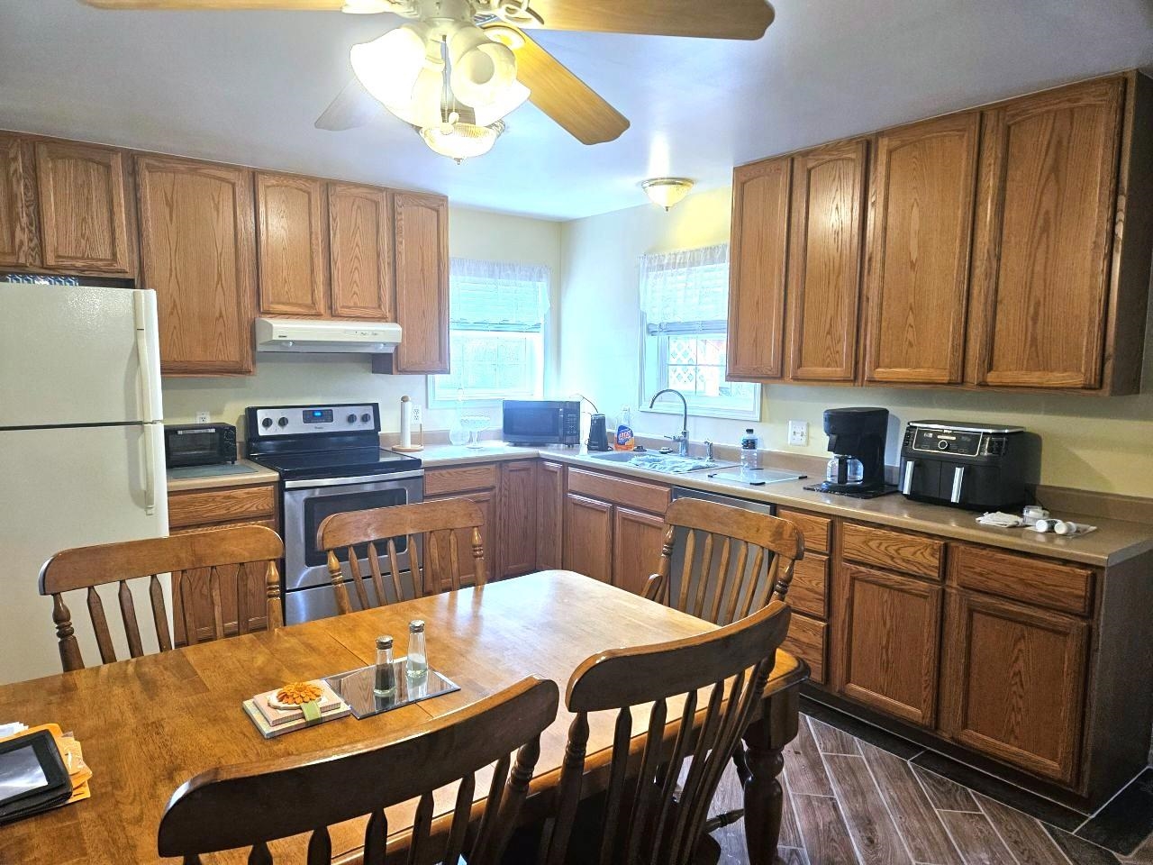 301 S 6th Street