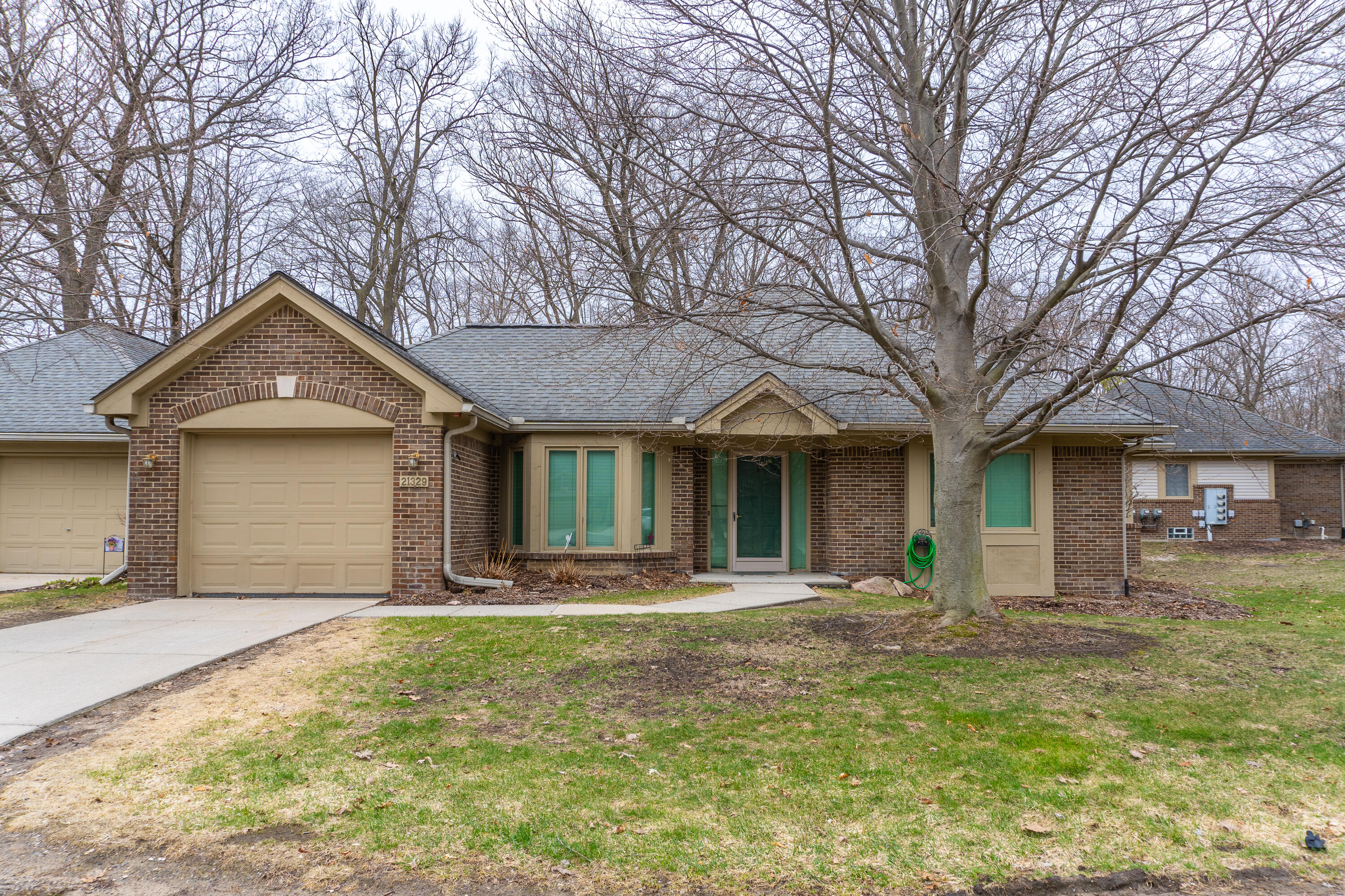21329 Mulberry Court