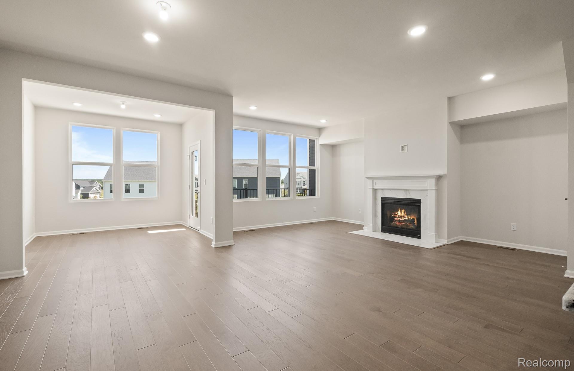1438 Superior Drive