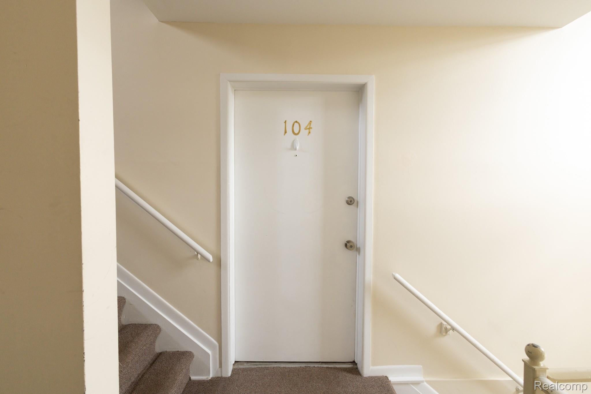 495 Miller Avenue Apt. 104