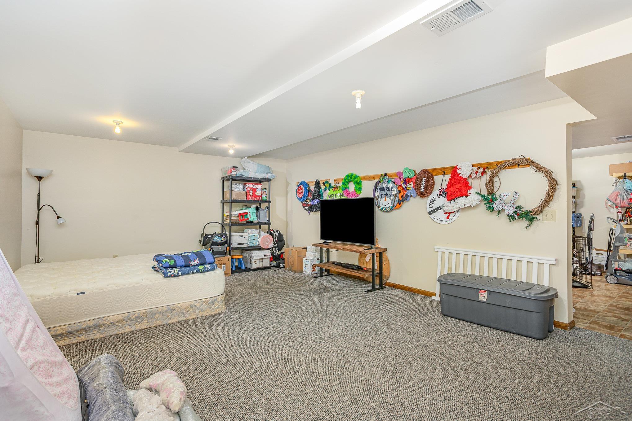 Saginaw Charter Township, Michigan 48603, United States, 3 Bedrooms Bedrooms, ,3 BathroomsBathrooms,Residential,Active,171099