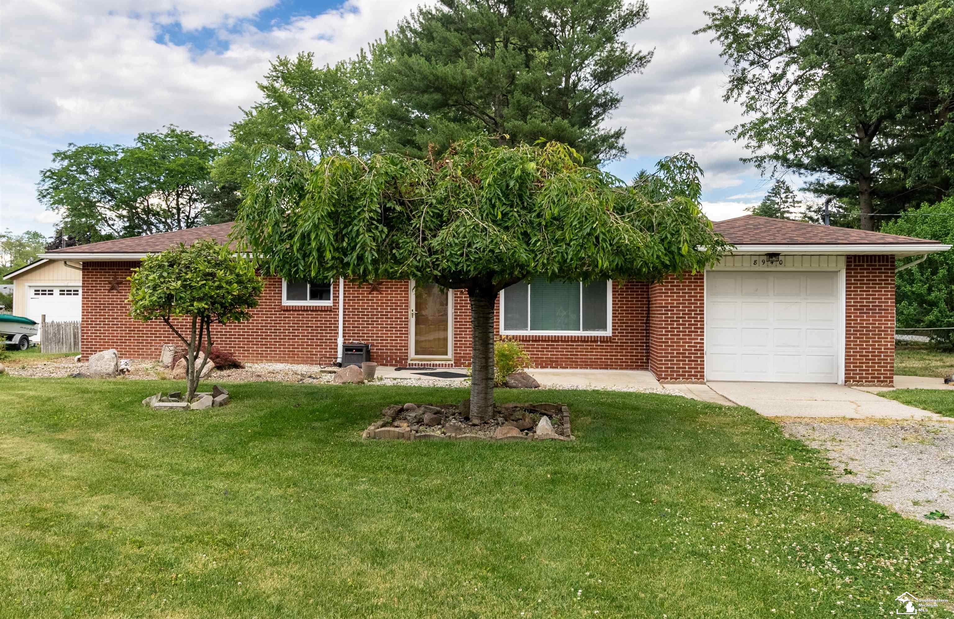 8940 Woodside Drive