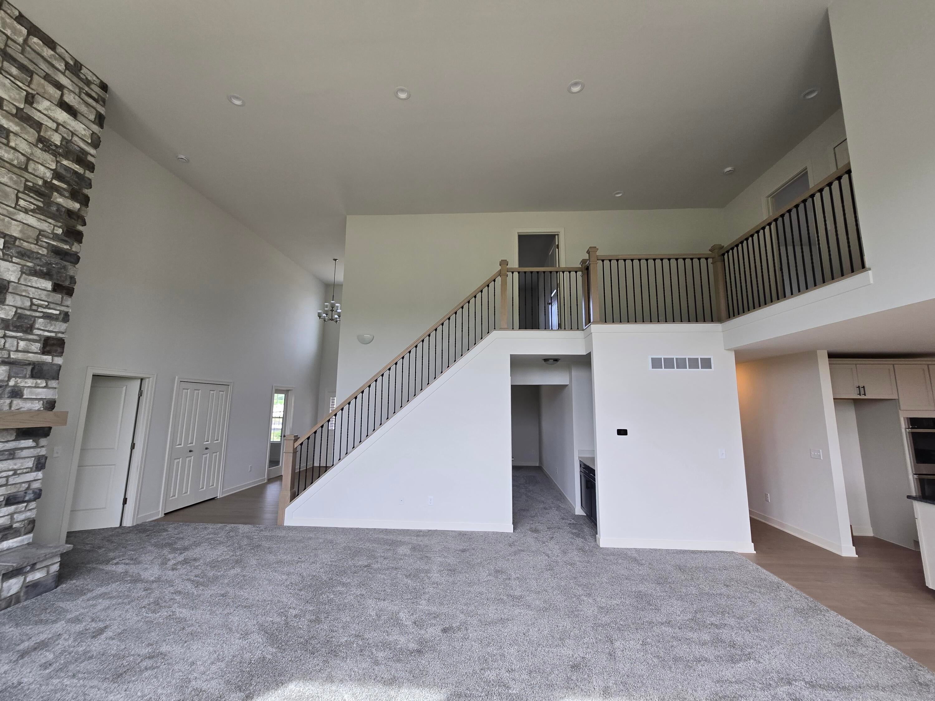 11765 Hillside Drive